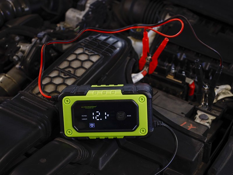 Carmotion Batterieladegerät Digital 6A bis 120Ah Starterbatterien
