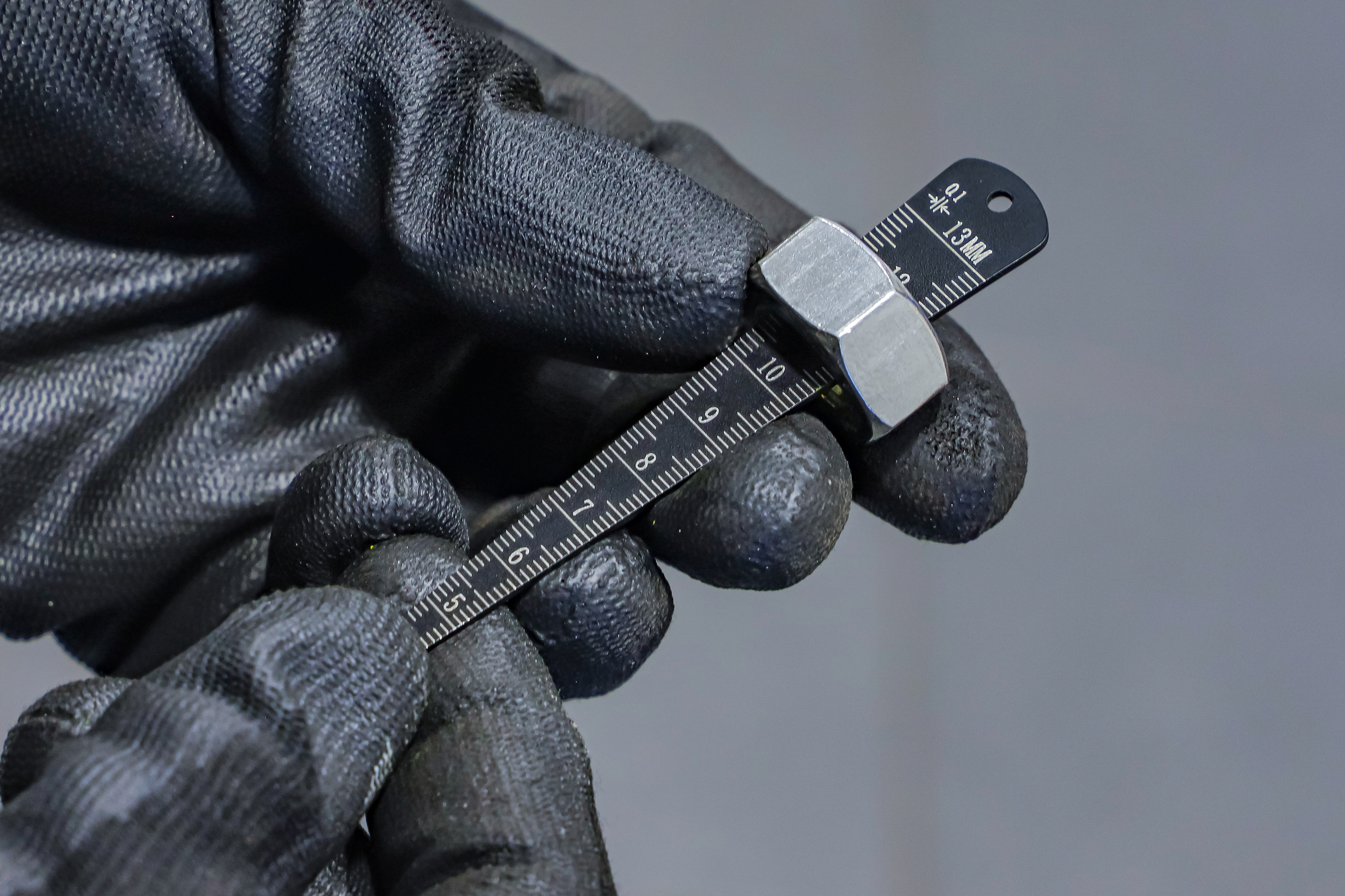 BGS Schrauben- und Gewindeschablone | metrisch | M3 - M20, 0,5 - 13,00 mm